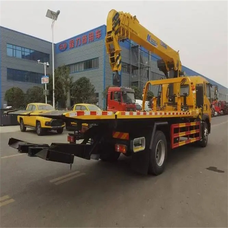 潭门镇附近小随车吊出租电话，轻松解决搬运烦恼