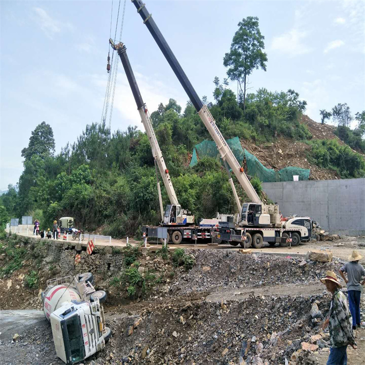 潭门镇汽车掉沟里叫吊车救援要多少钱